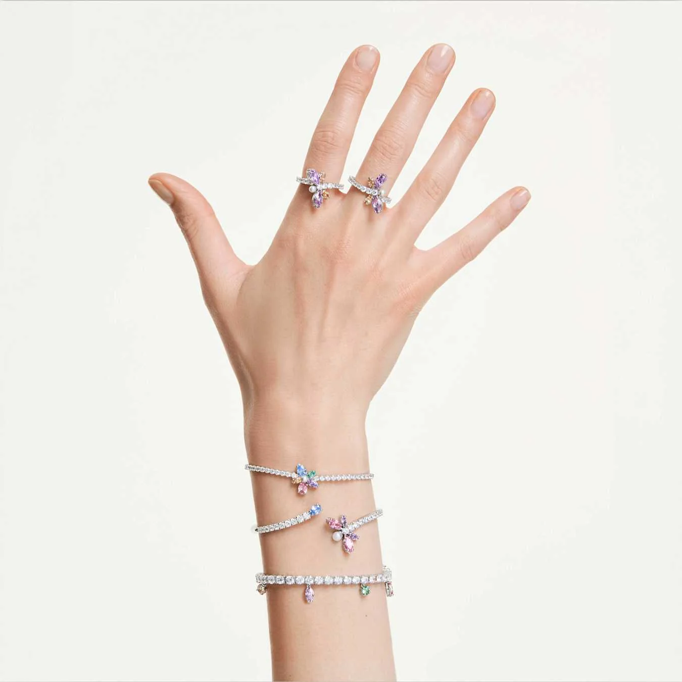 Ariana Grande x Swarovski motif ring Mixed cuts, Dragonfly, Multicolored, Rhodium plated - Image 5