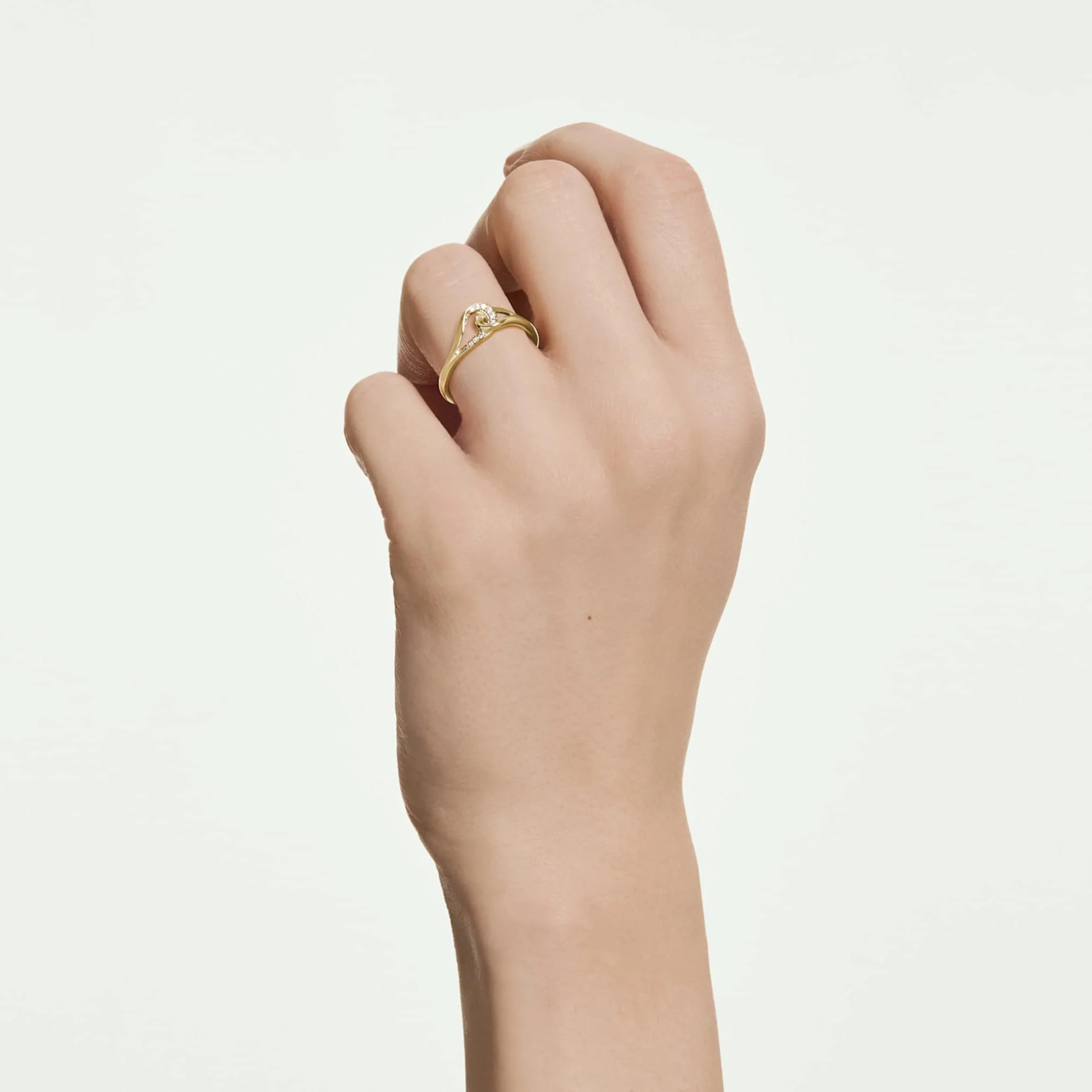 Classica ring Round cut, Interlocking, White, Sterling silver, 18K gold finish - Image 5