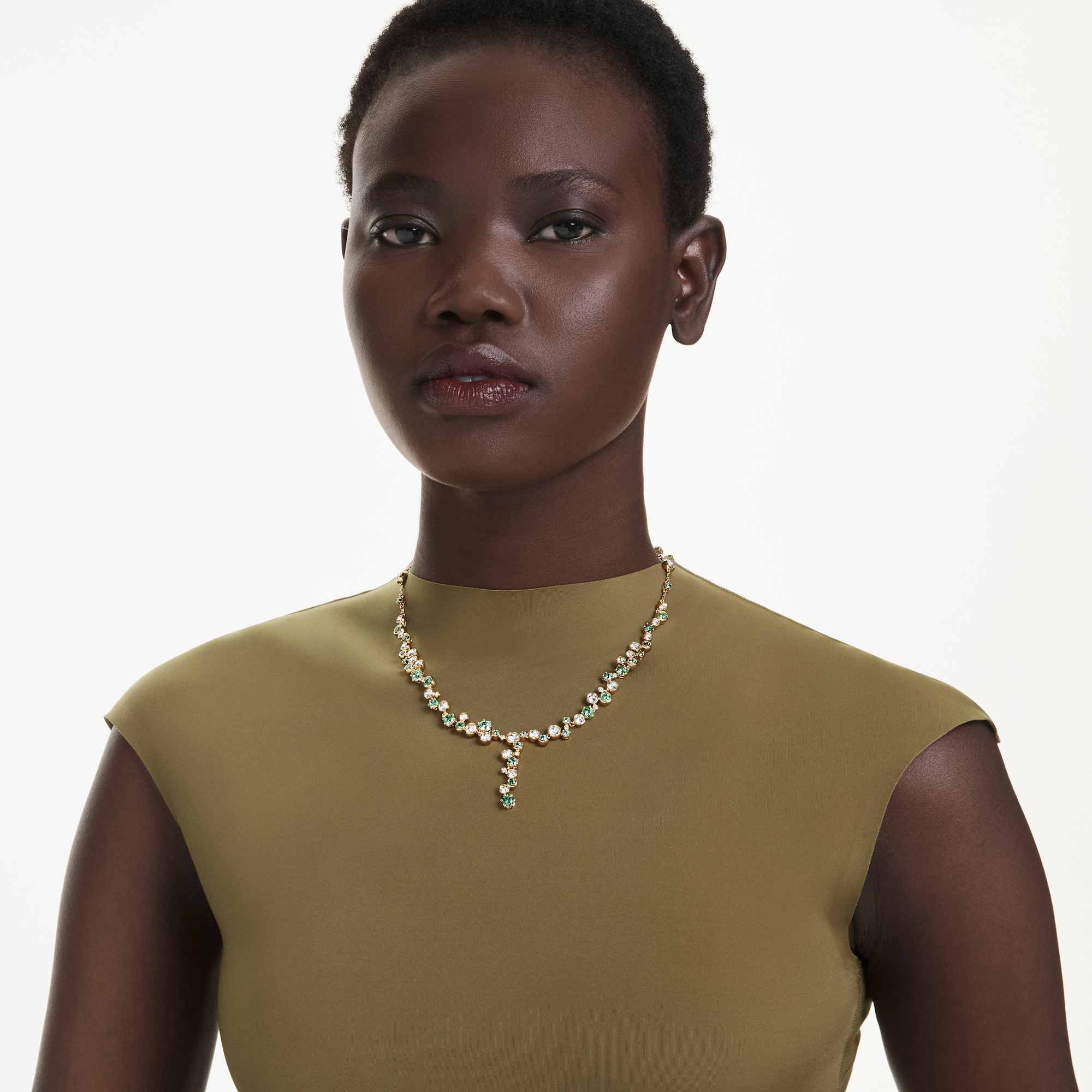 Constella Y necklace, Mixed cuts, Green, Gold-tone plated - Image 6