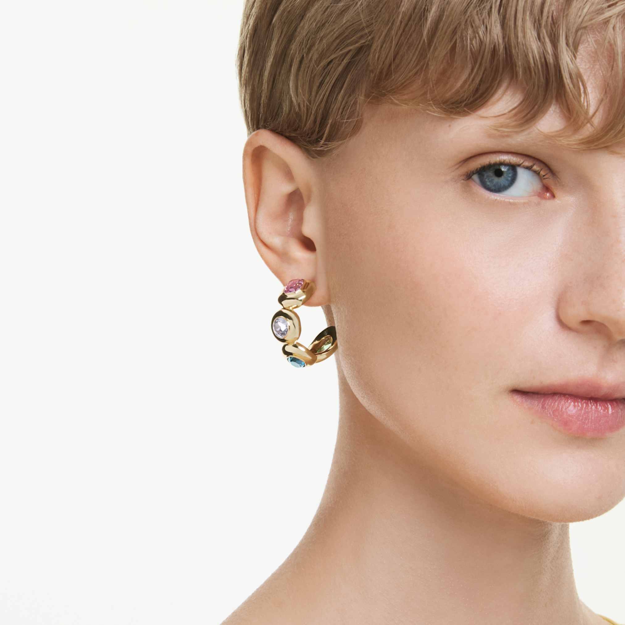 Gema hoop earrings Mixed cuts, Multicolored, Gold-tone plated - Image 5