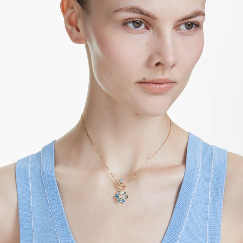 Idyllia pendant, Mixed cuts, Flower, Blue, Gold-tone plated - Image 5